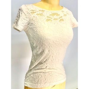 Lace super soft stretchy fitted Top.